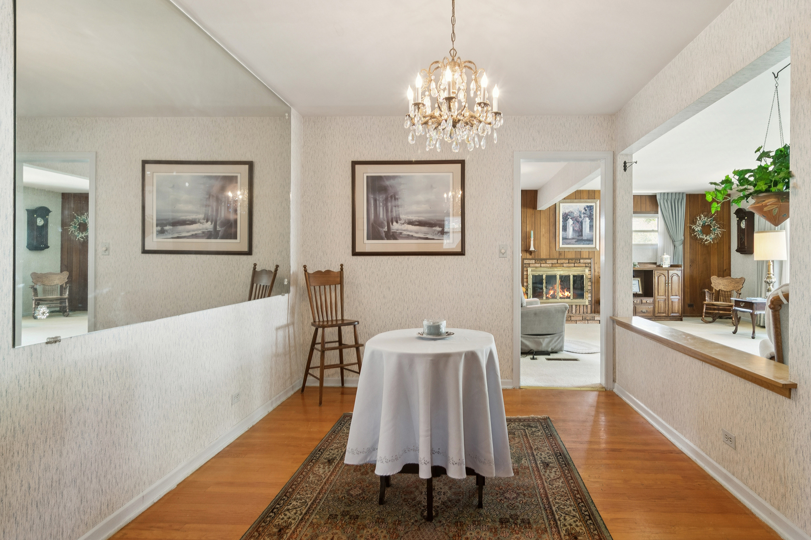 315 S We Go Trail, Mount Prospect, IL 60056