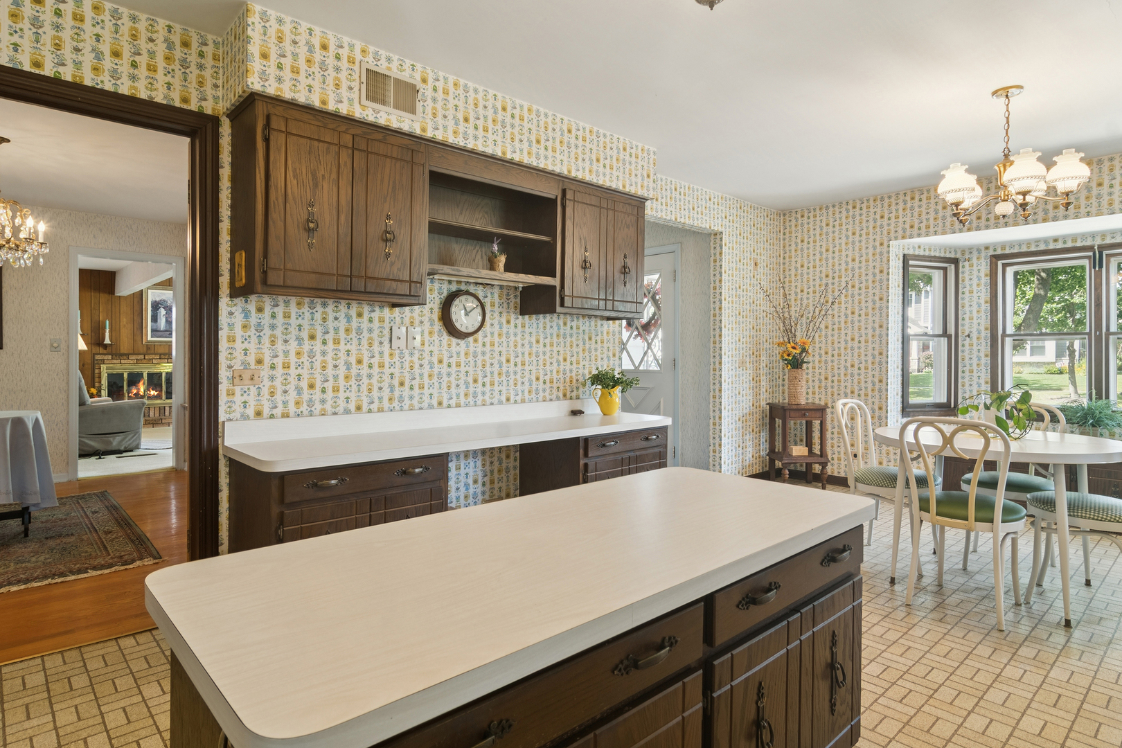 315 S We Go Trail, Mount Prospect, IL 60056