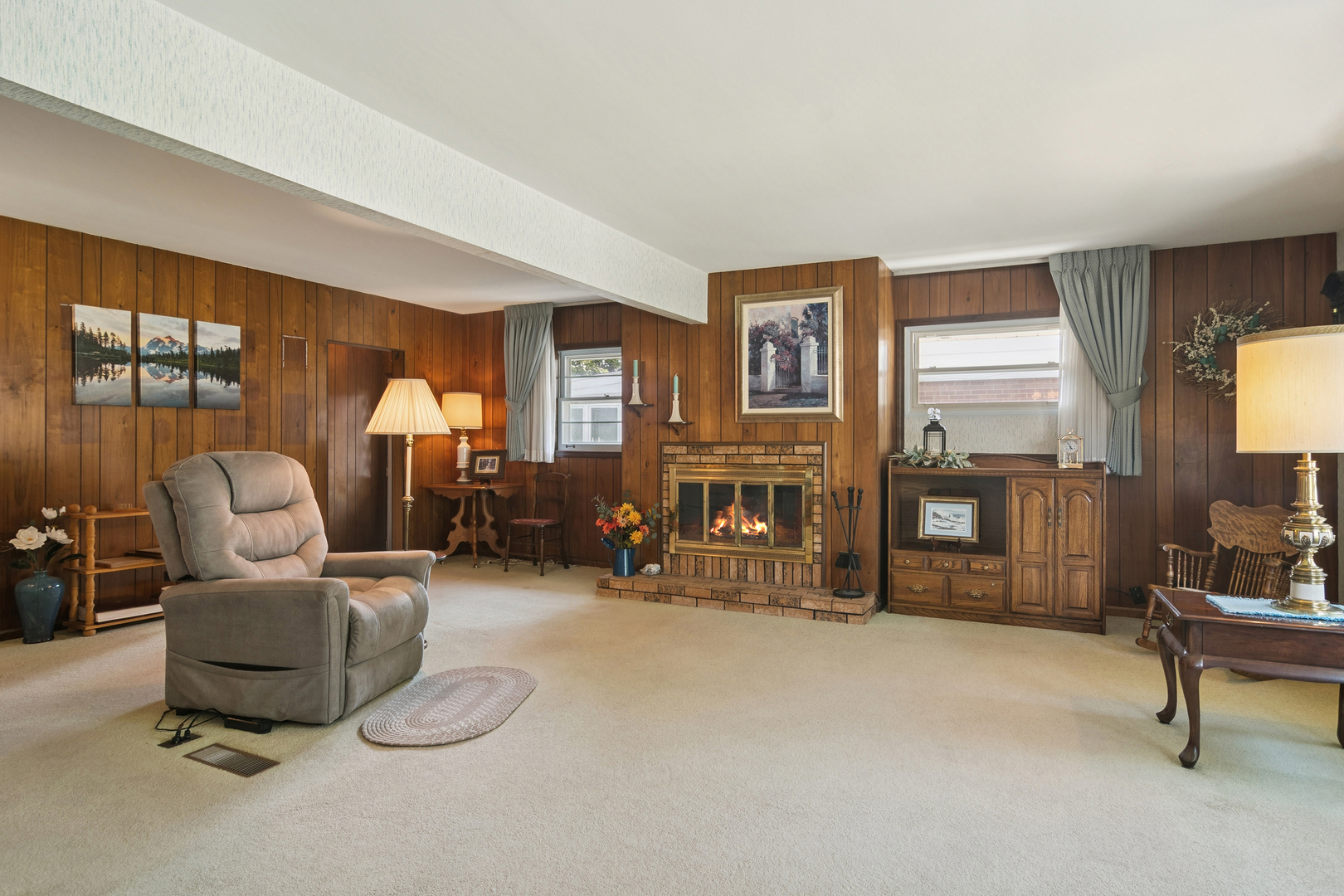 315 S We Go Trail, Mount Prospect, IL 60056