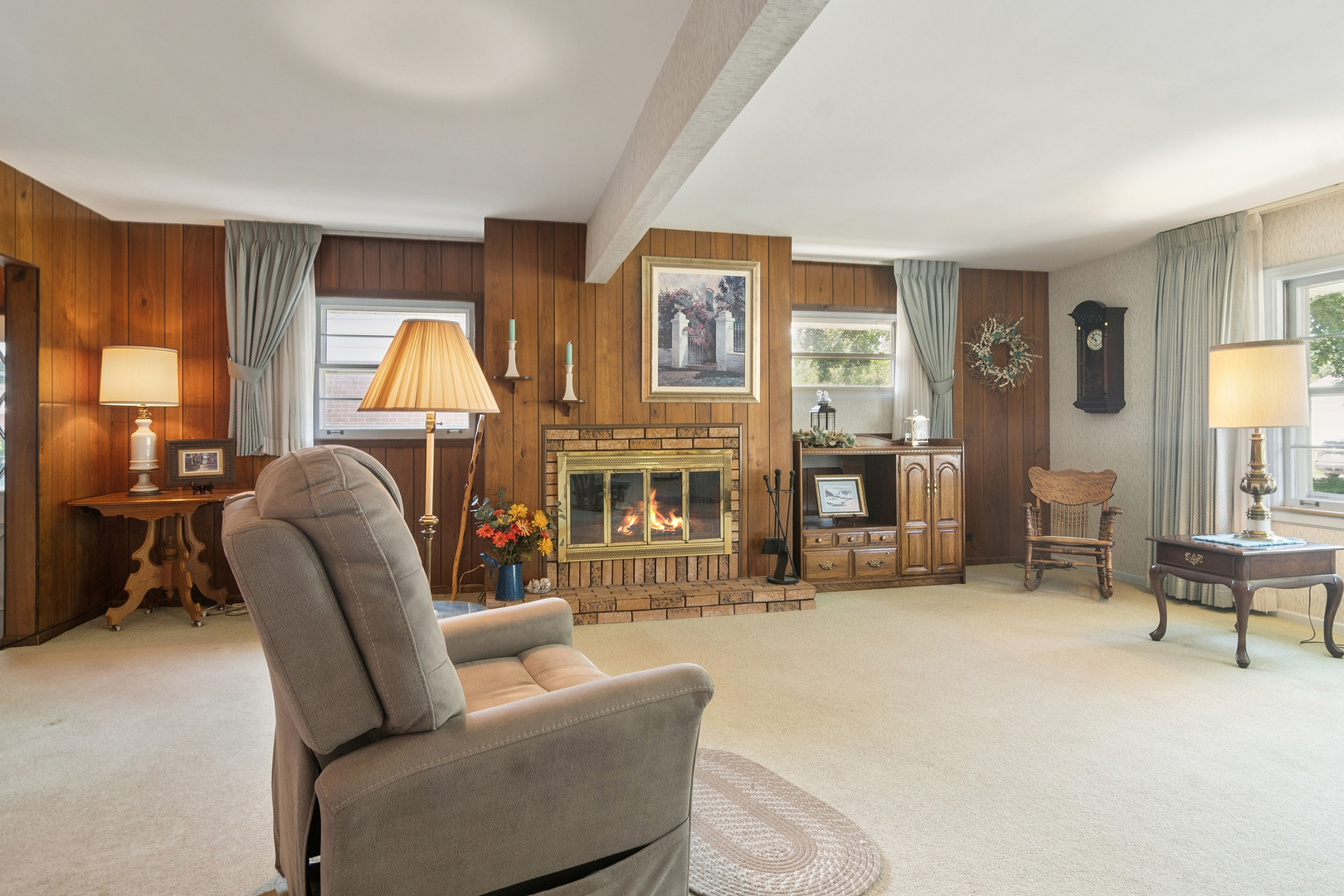 315 S We Go Trail, Mount Prospect, IL 60056