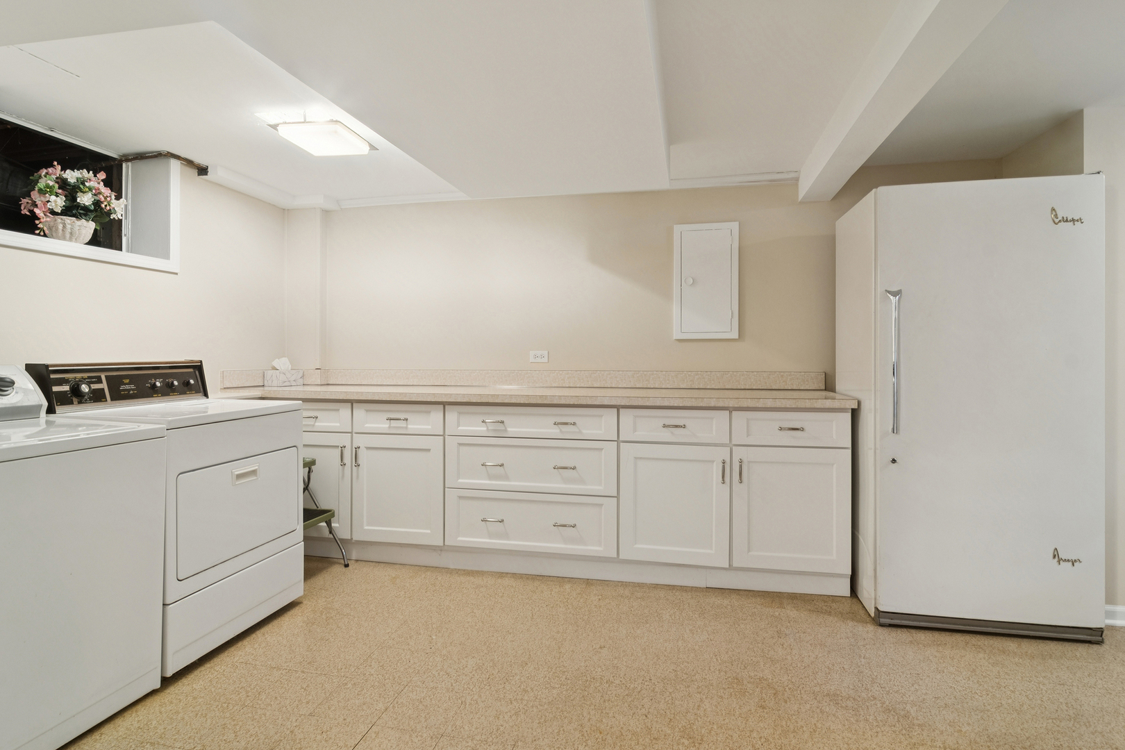 315 S We Go Trail, Mount Prospect, IL 60056