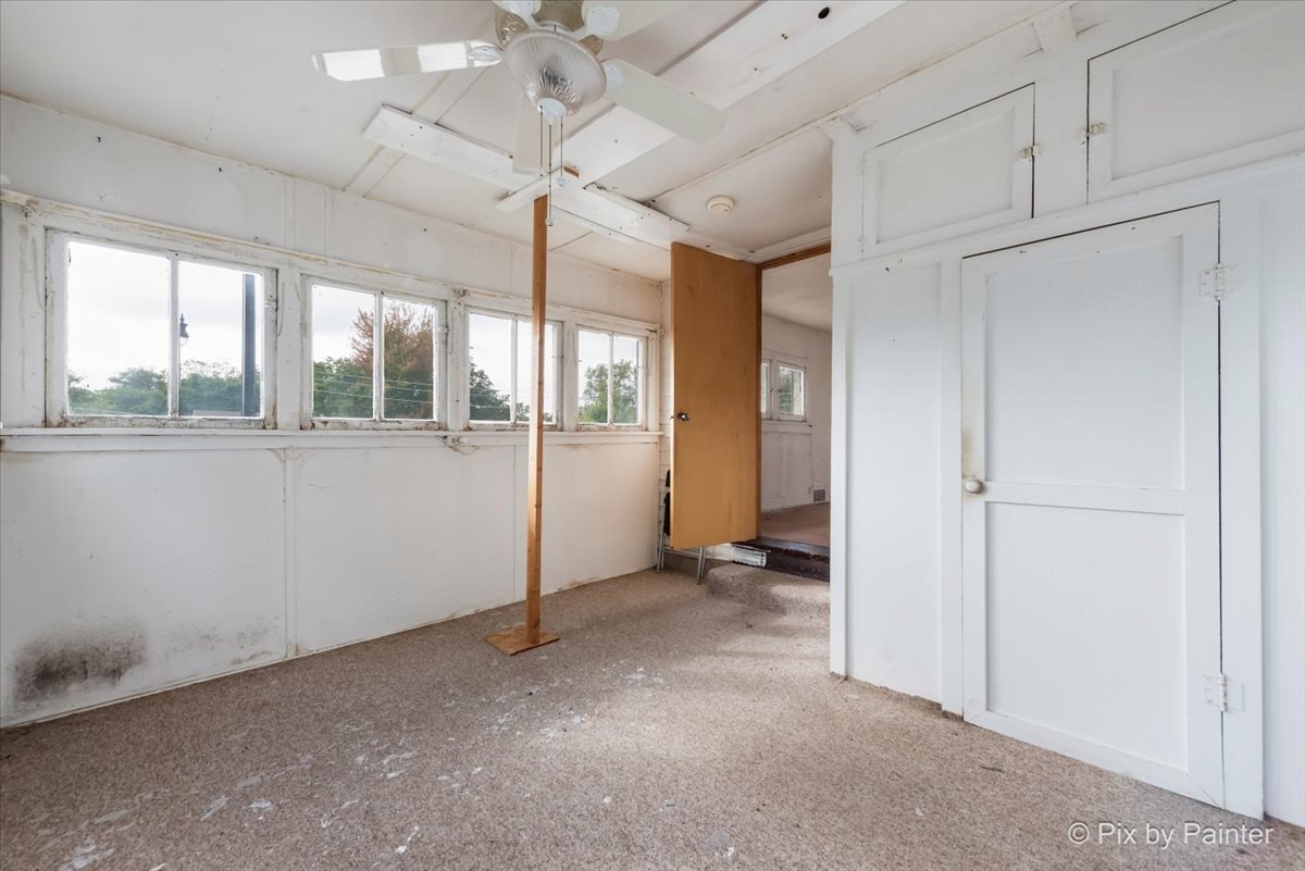 206 W Blackman Street, Harvard, IL 60033