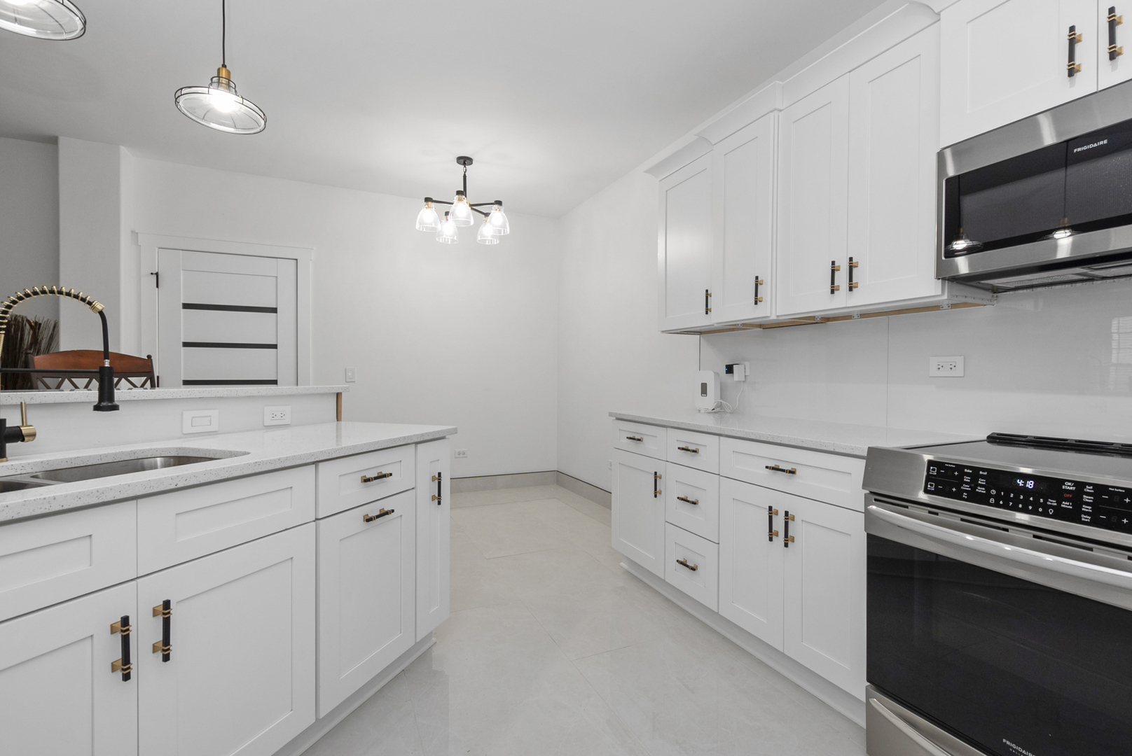 8120 Concord Lane #H, Justice, IL 60458