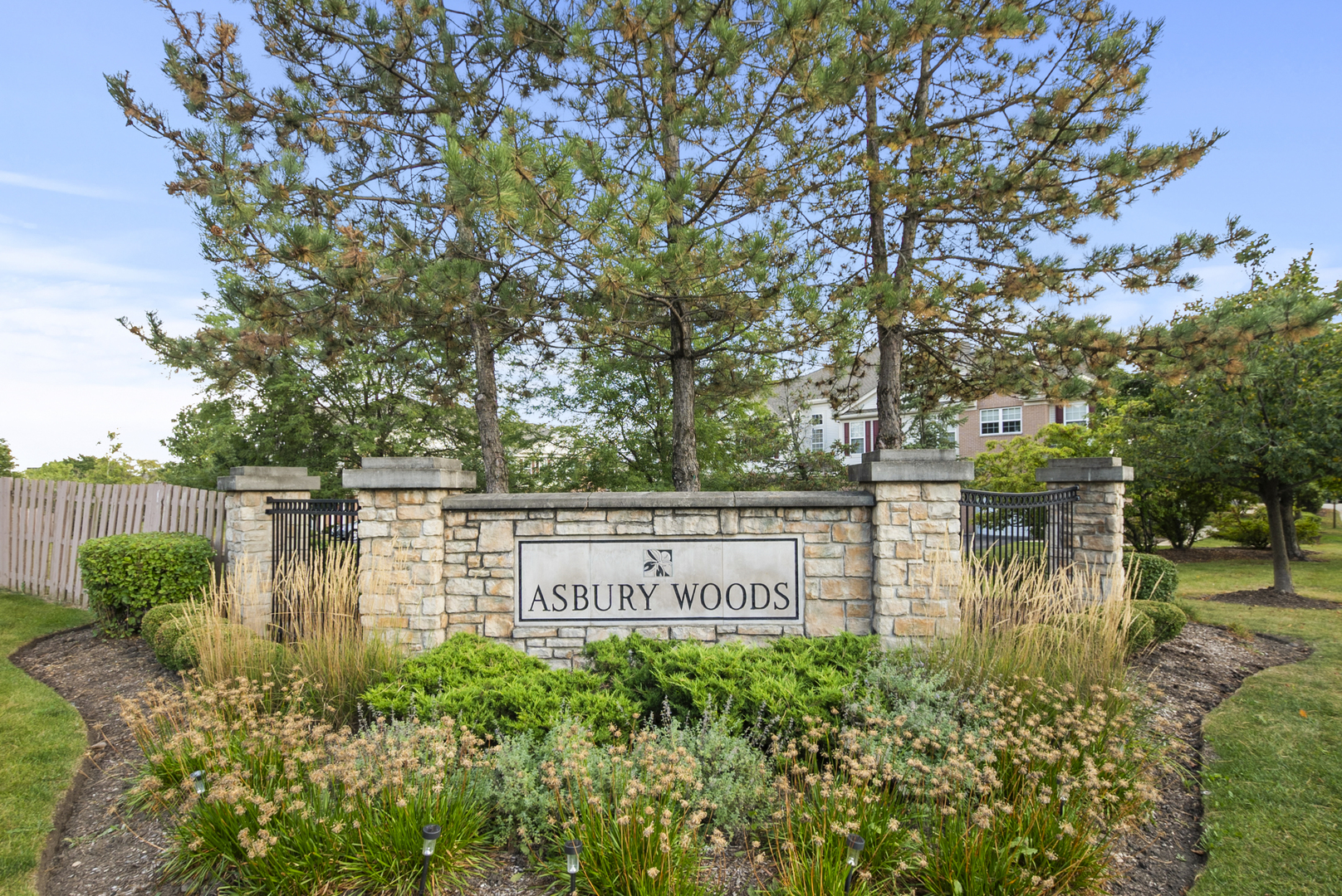 8120 Concord Lane #H, Justice, IL 60458
