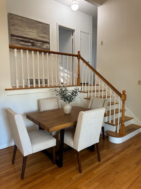 814 S HAWTHORNE Avenue, Elmhurst, IL 60126