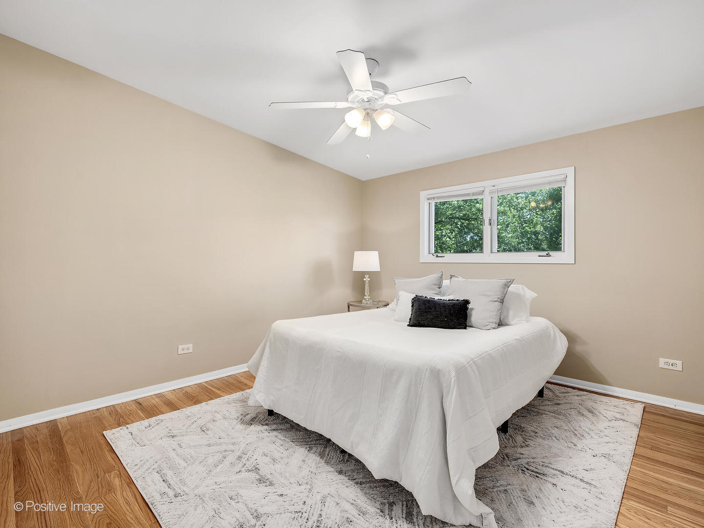 814 S HAWTHORNE Avenue, Elmhurst, IL 60126