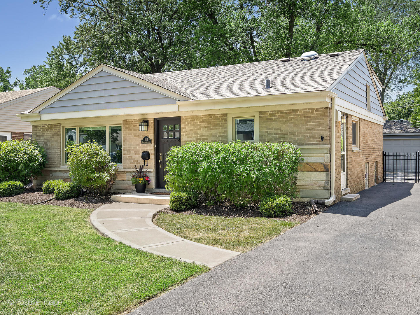 814 S HAWTHORNE Avenue, Elmhurst, IL 60126