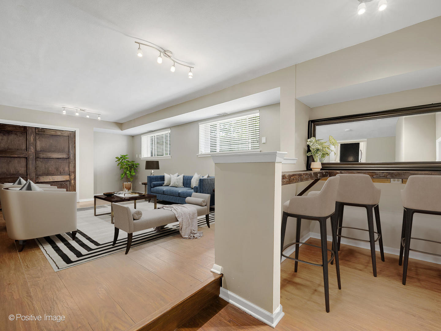 814 S HAWTHORNE Avenue, Elmhurst, IL 60126