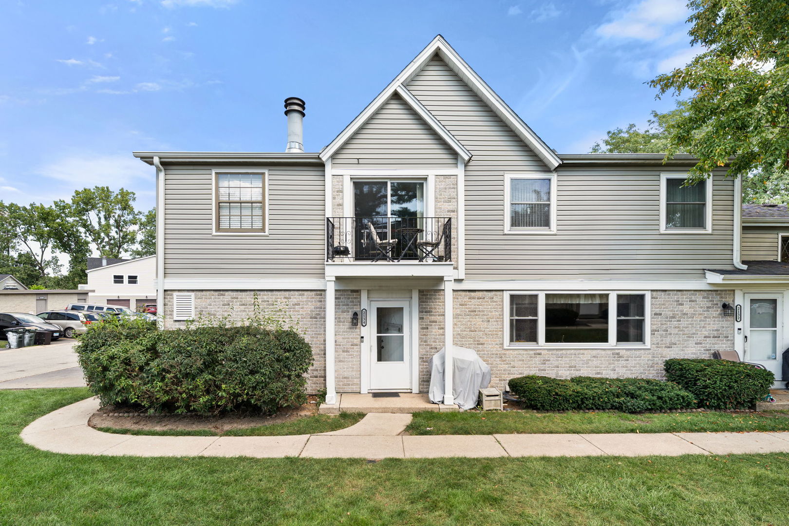 2134 N Ginger Creek Drive #19D, Palatine, IL 60074
