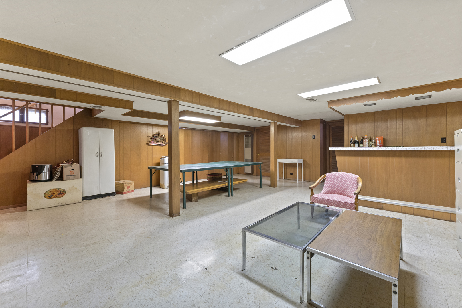 8616 N Oleander Avenue, Niles, IL 60714