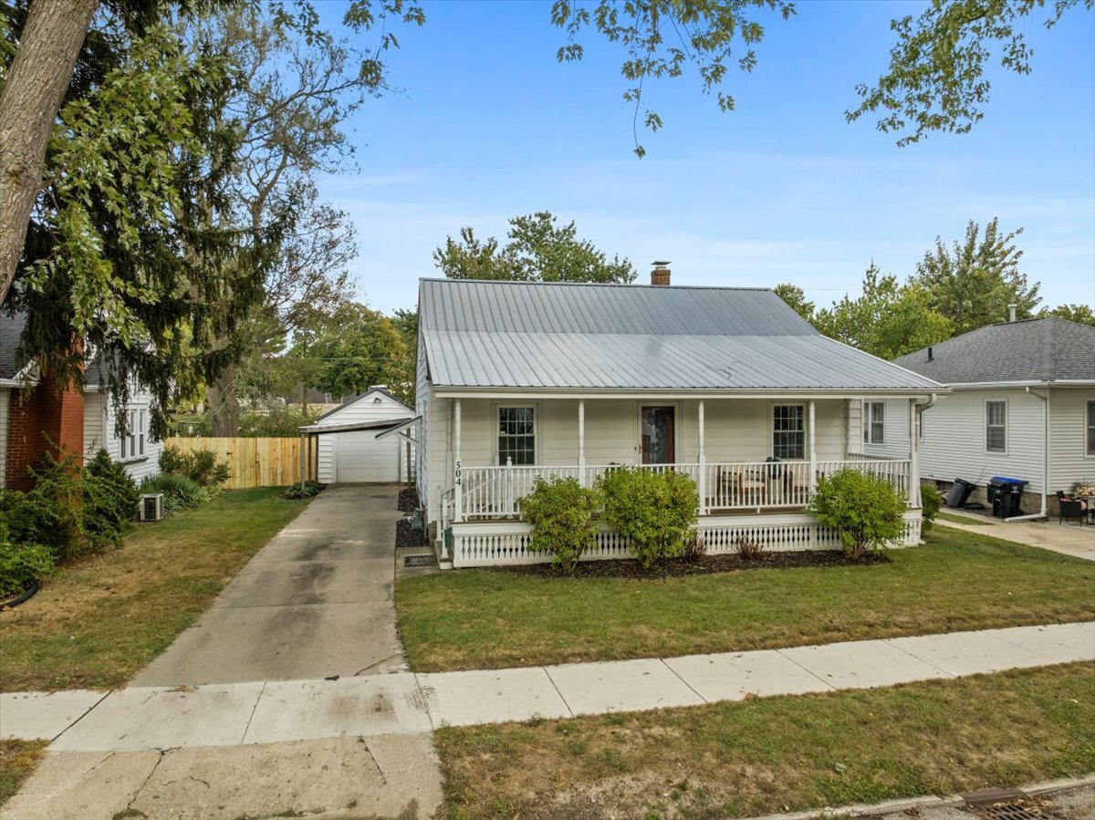 504 S Florence Avenue, Bloomington, IL 61701