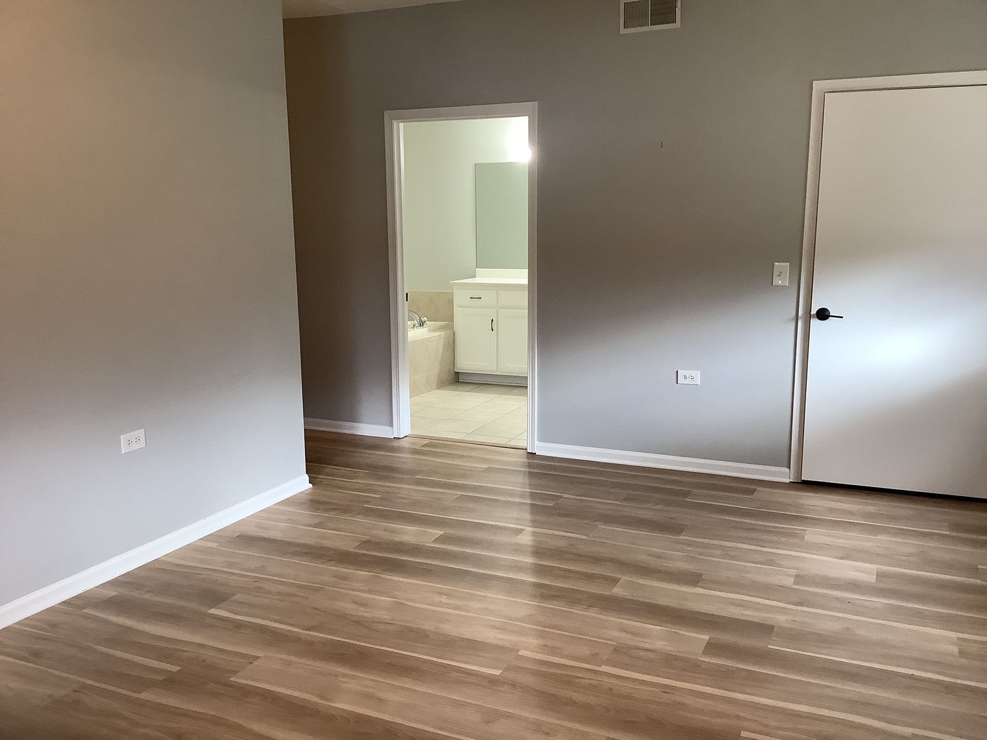 6241 MISTY PINES Drive #1, Tinley Park, IL 60477