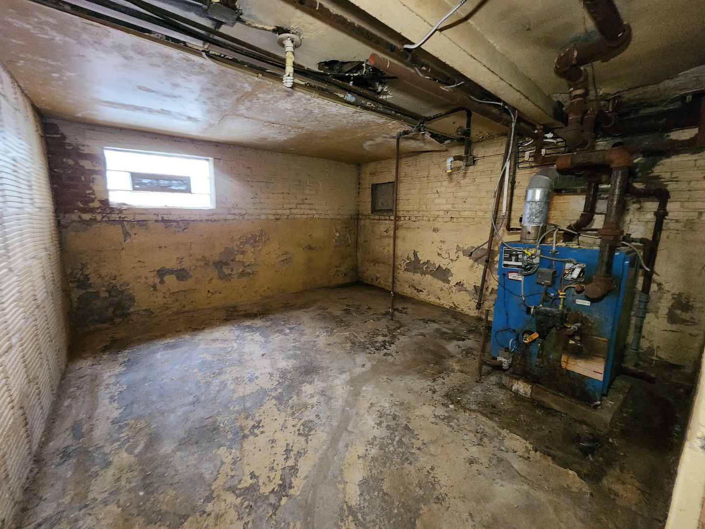 8325 S Cregier Avenue, Chicago, IL 60617