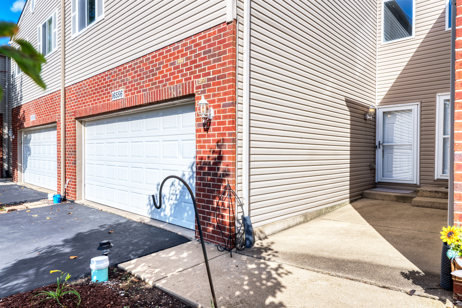 16556 Willow Walk Drive, Lockport, IL 60441