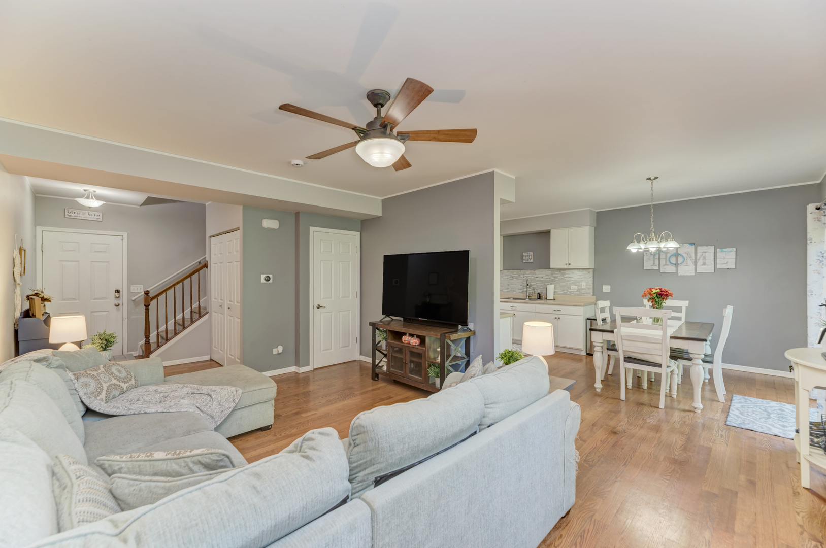 16556 Willow Walk Drive, Lockport, IL 60441