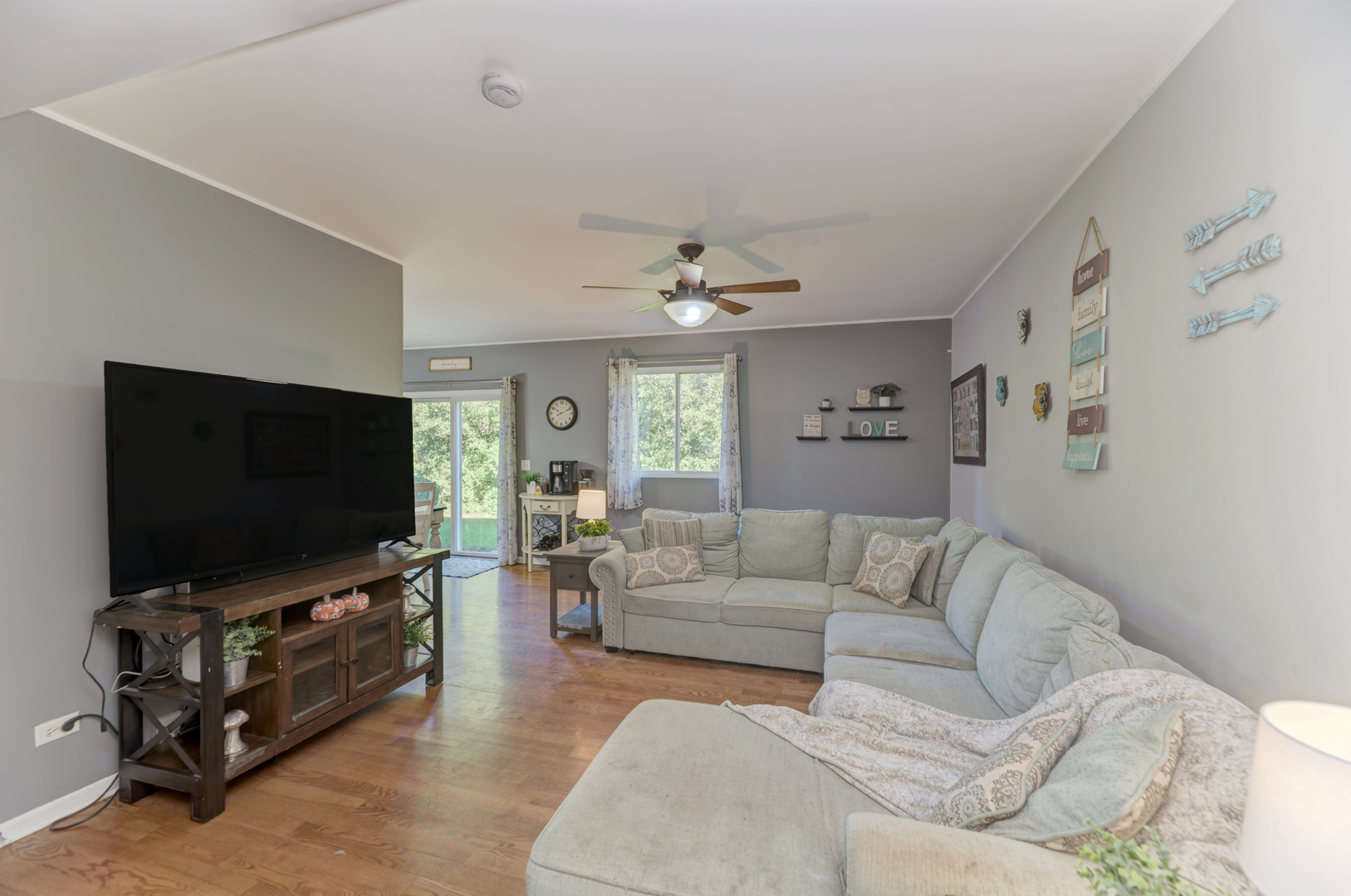 16556 Willow Walk Drive, Lockport, IL 60441