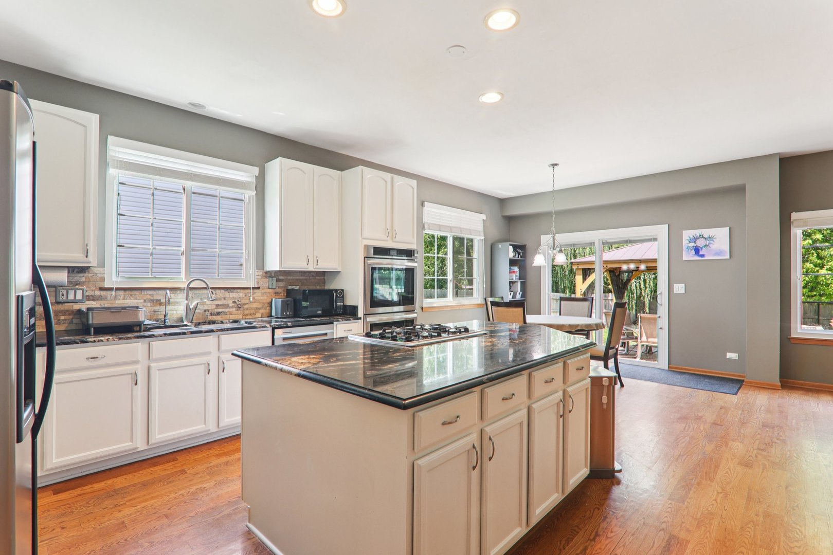 5570 Medinah Court, Gurnee, IL 60031
