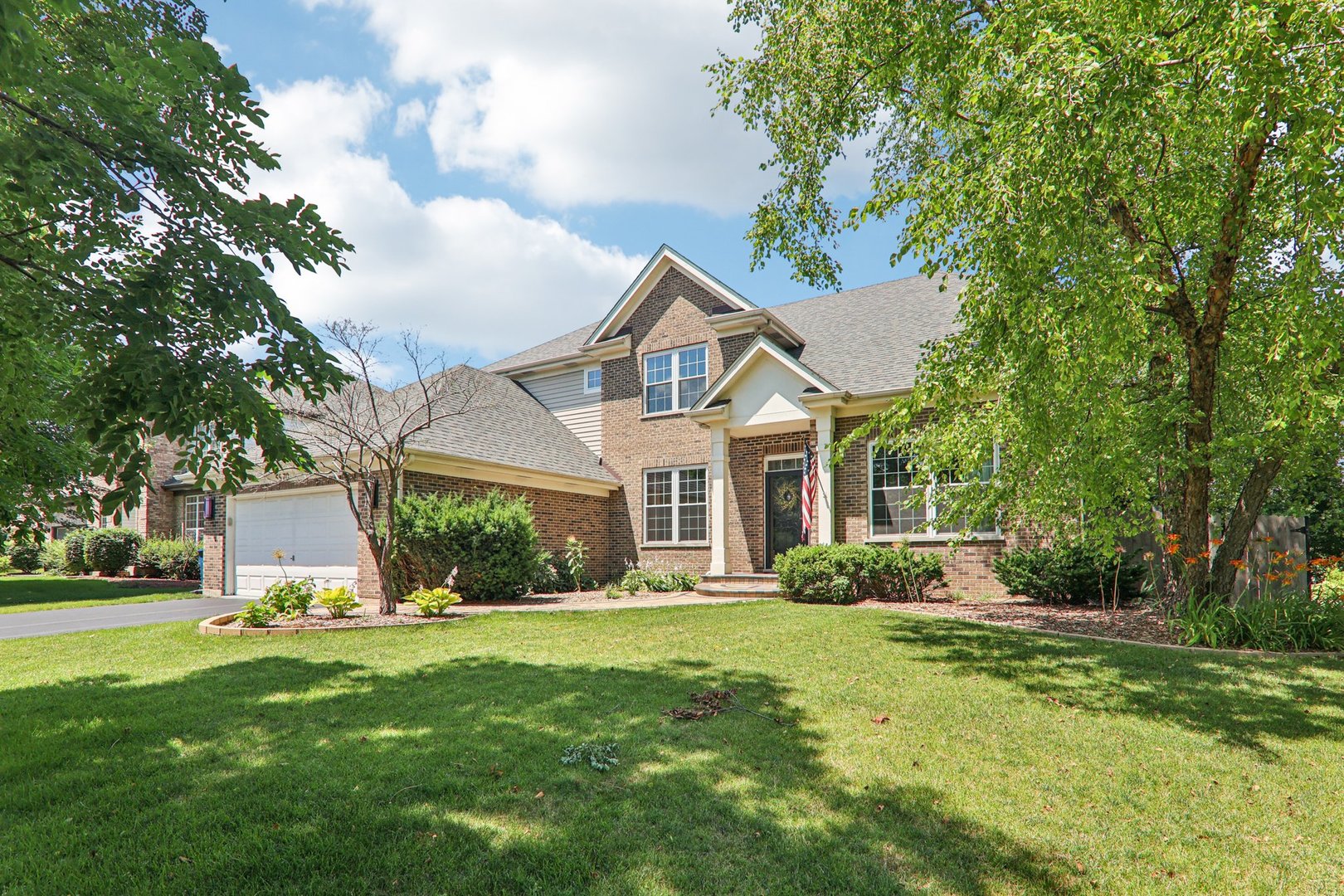 5570 Medinah Court, Gurnee, IL 60031