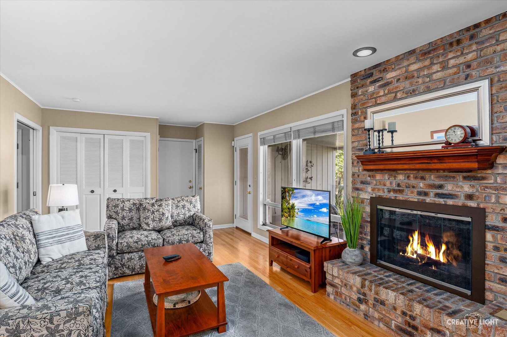 713 Burning Tree Lane, Naperville, IL 60563