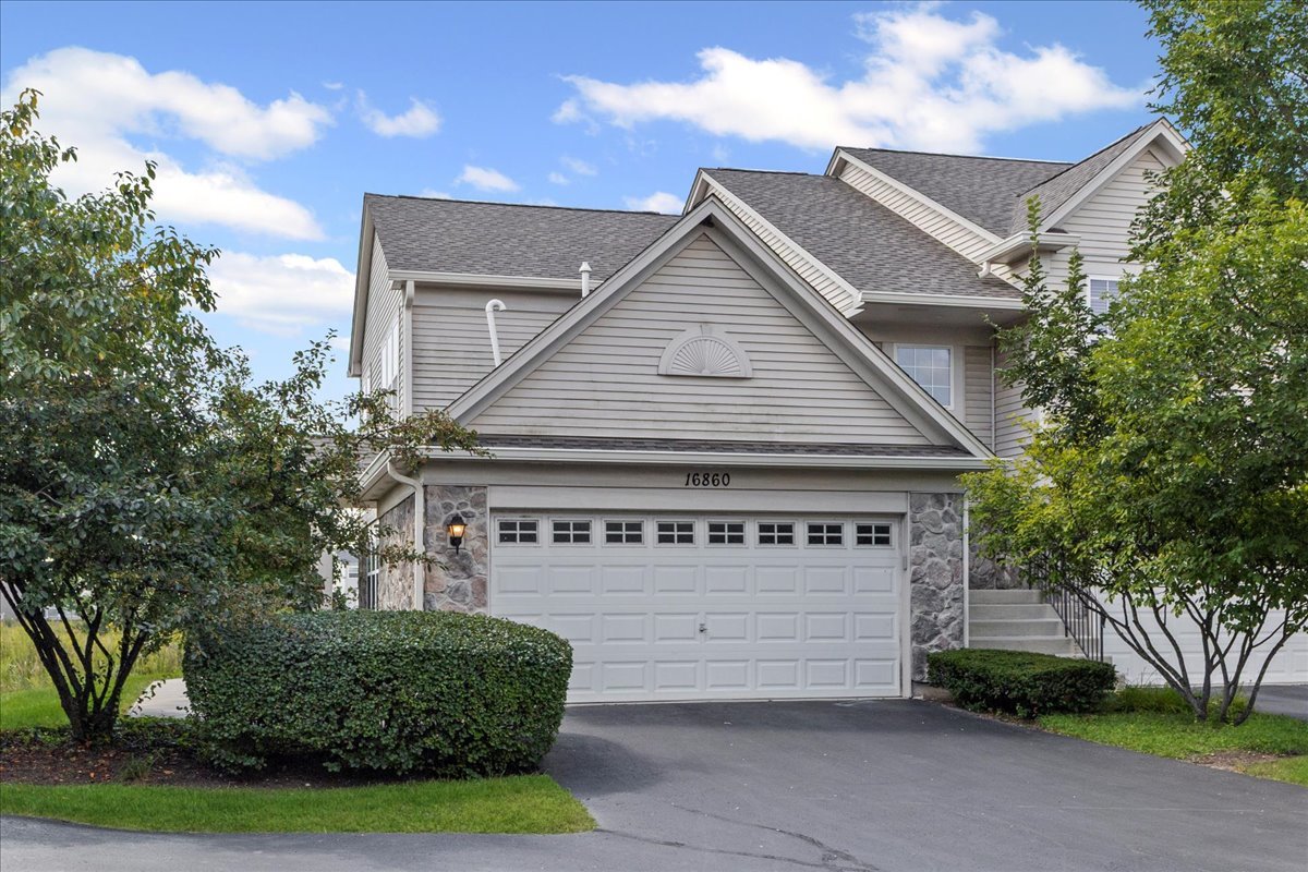 16860 Ivy Lane, Lockport, IL 60441