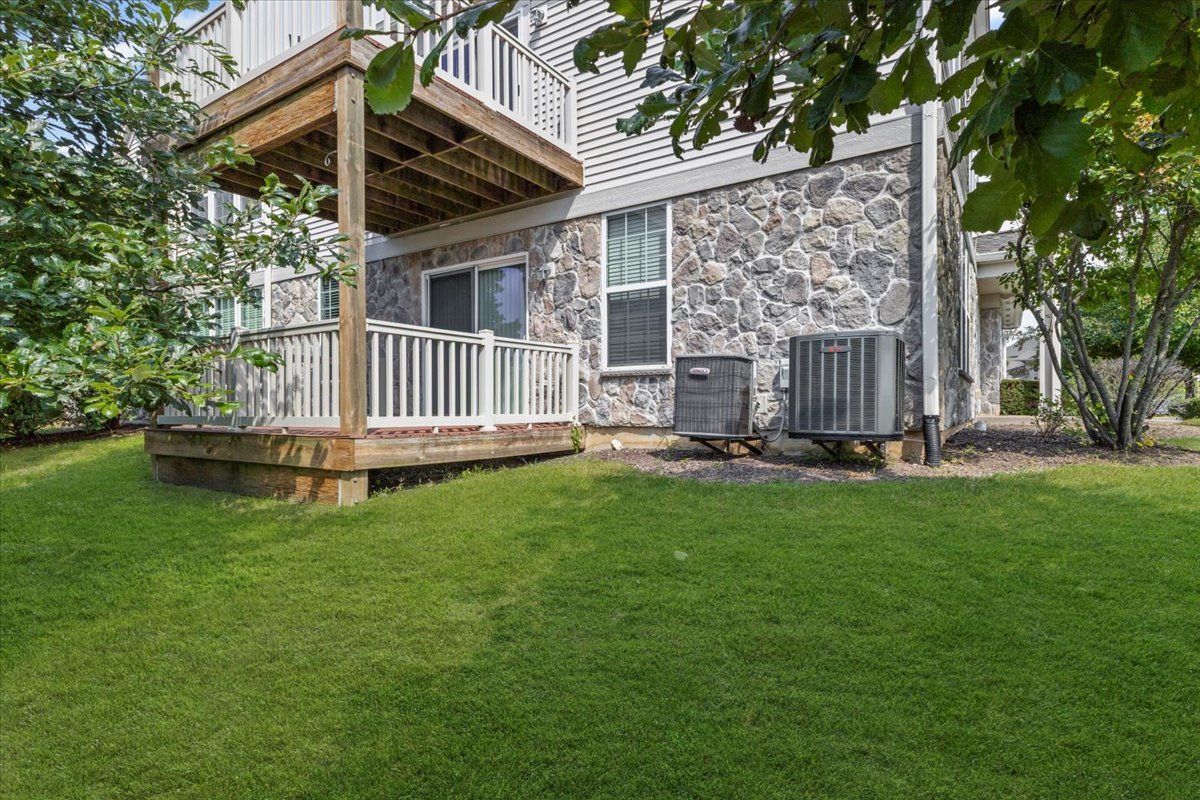 16860 Ivy Lane, Lockport, IL 60441