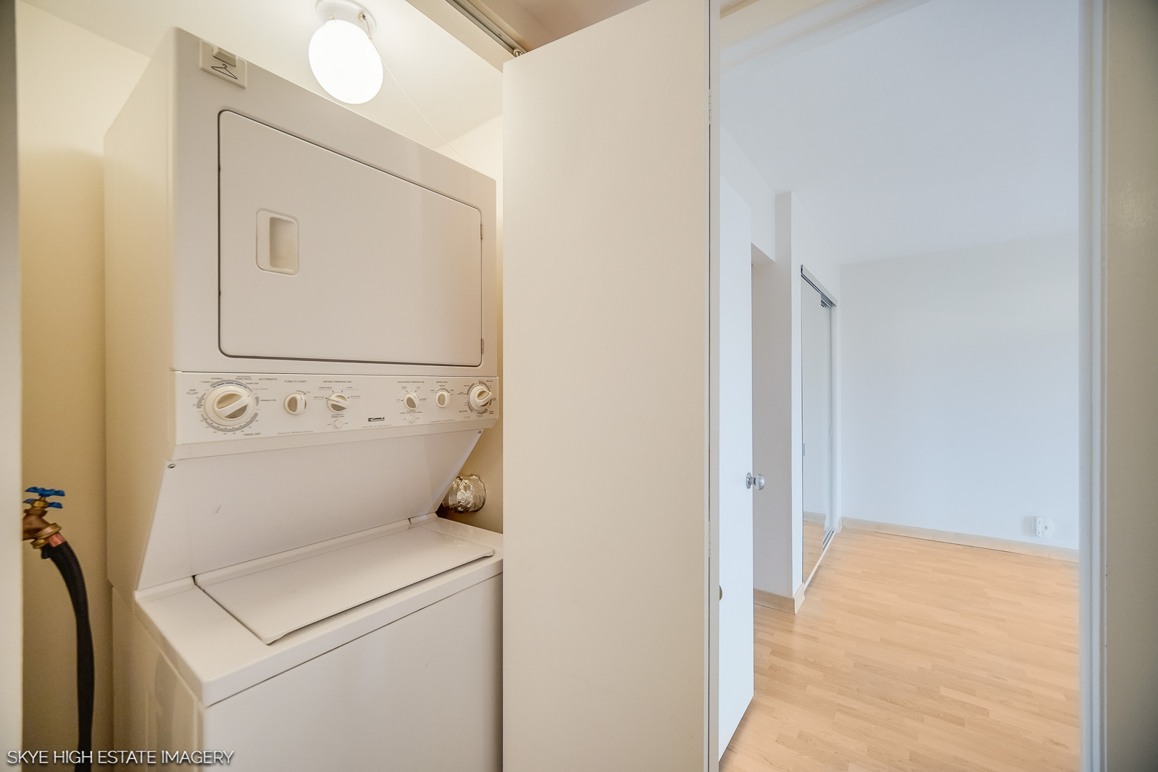 201 Lake Hinsdale Drive #303, Willowbrook, IL 60527