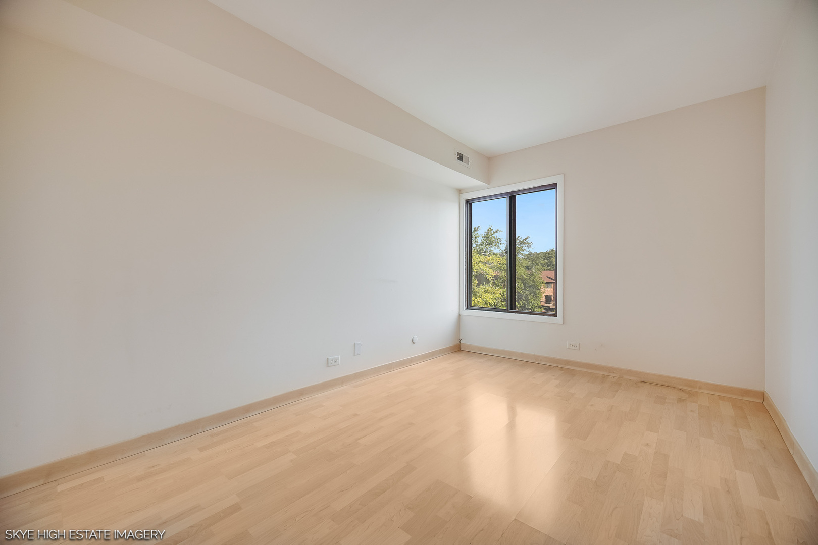 201 Lake Hinsdale Drive #303, Willowbrook, IL 60527