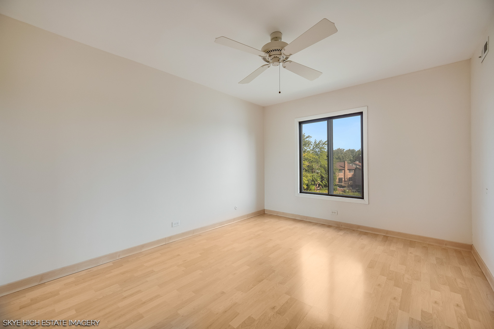 201 Lake Hinsdale Drive #303, Willowbrook, IL 60527