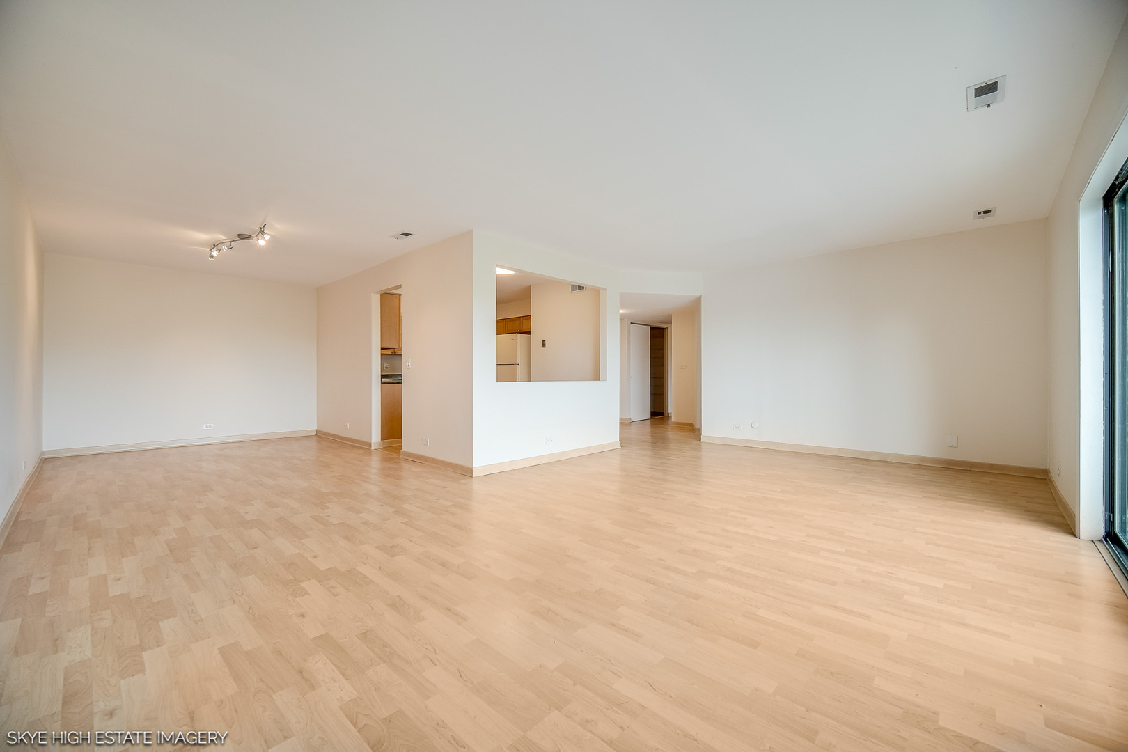 201 Lake Hinsdale Drive #303, Willowbrook, IL 60527