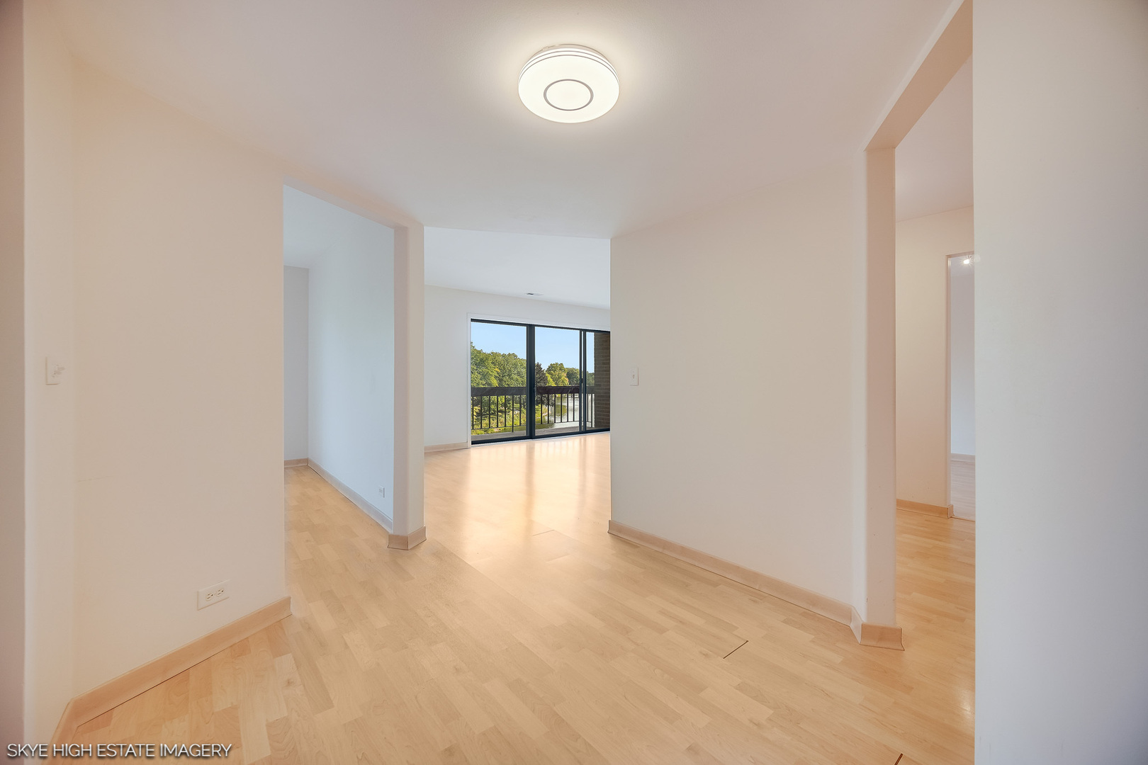 201 Lake Hinsdale Drive #303, Willowbrook, IL 60527