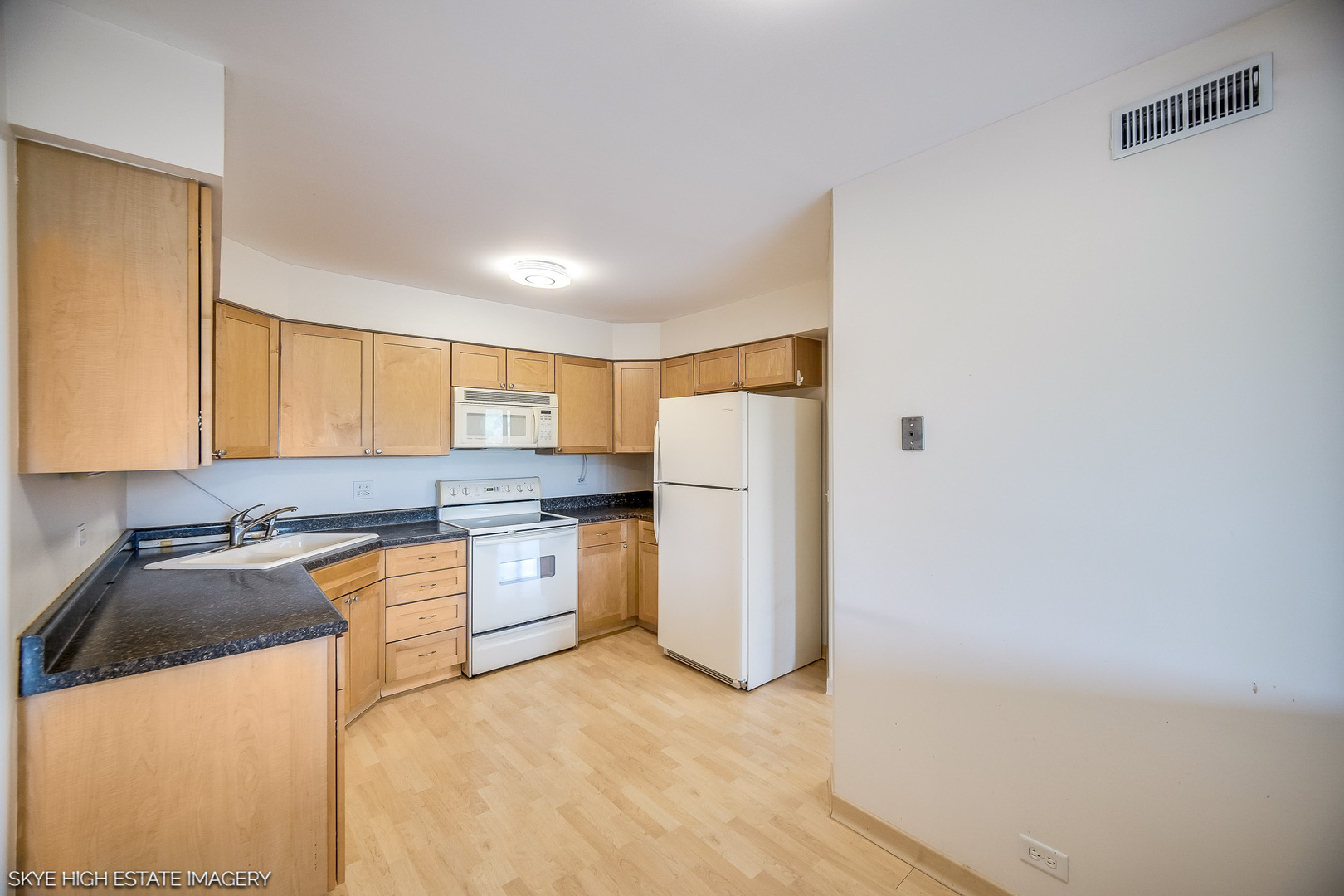 201 Lake Hinsdale Drive #303, Willowbrook, IL 60527