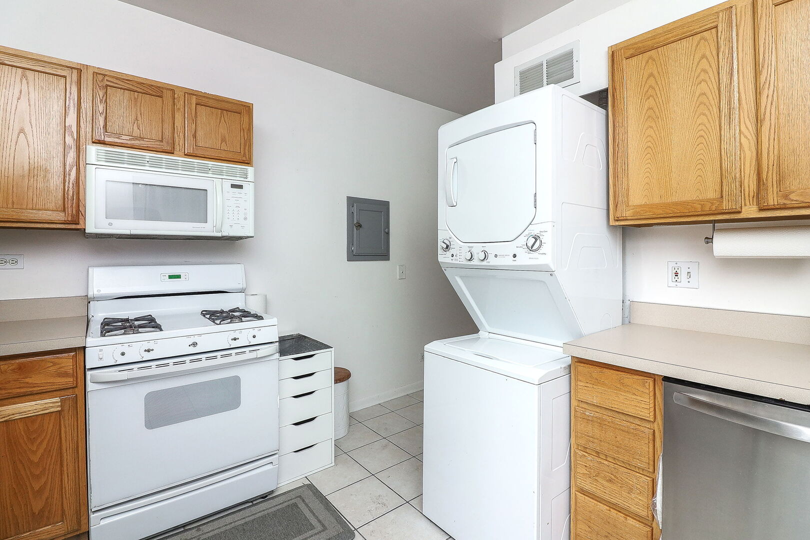 3707 W CULLOM Avenue #1, Chicago, IL 60618