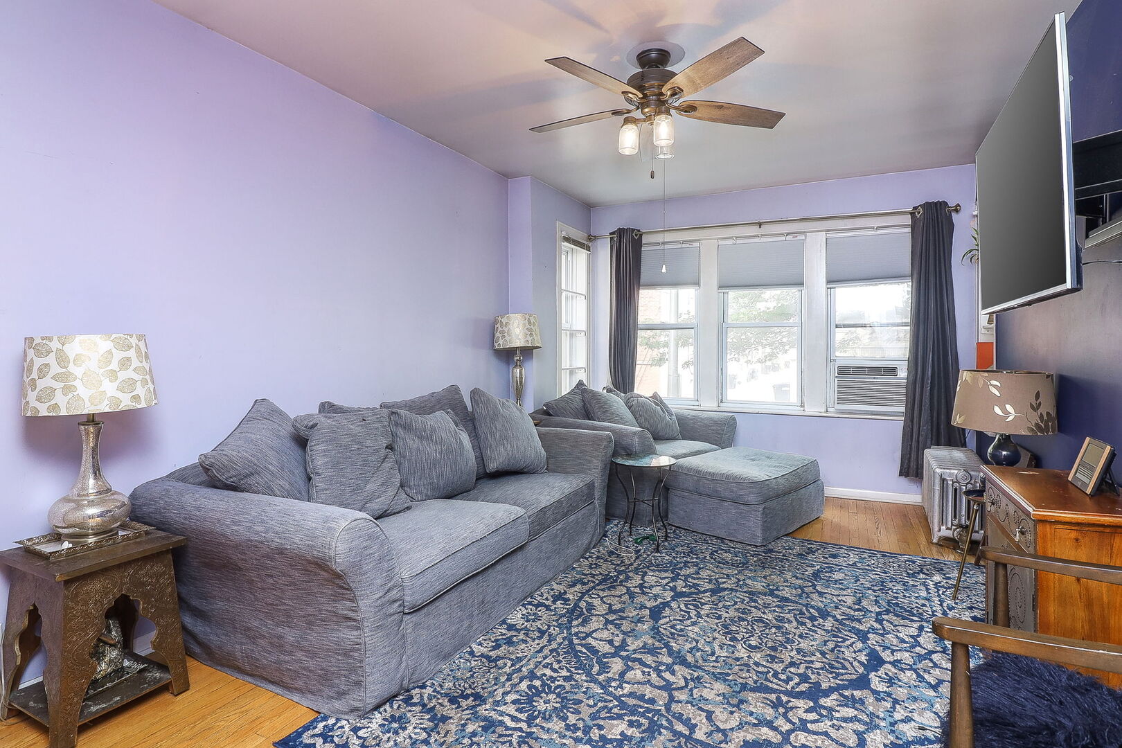 3707 W CULLOM Avenue #1, Chicago, IL 60618