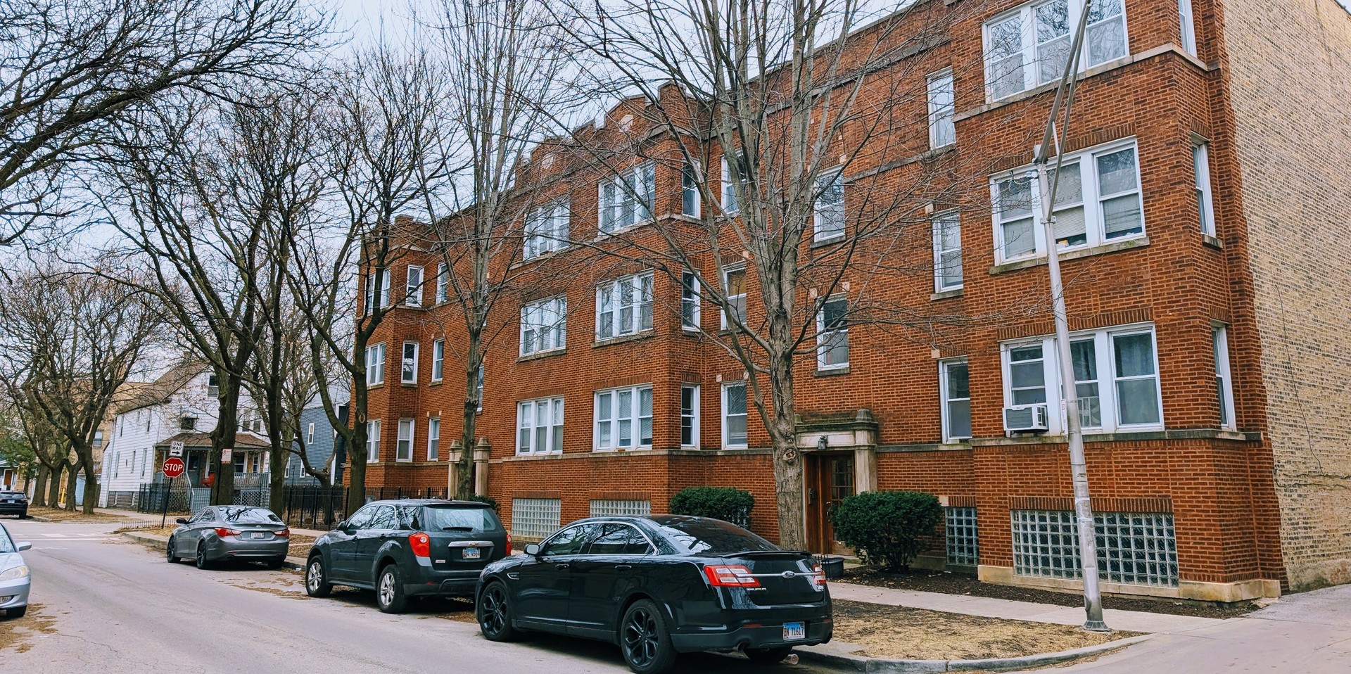 3707 W CULLOM Avenue #1, Chicago, IL 60618