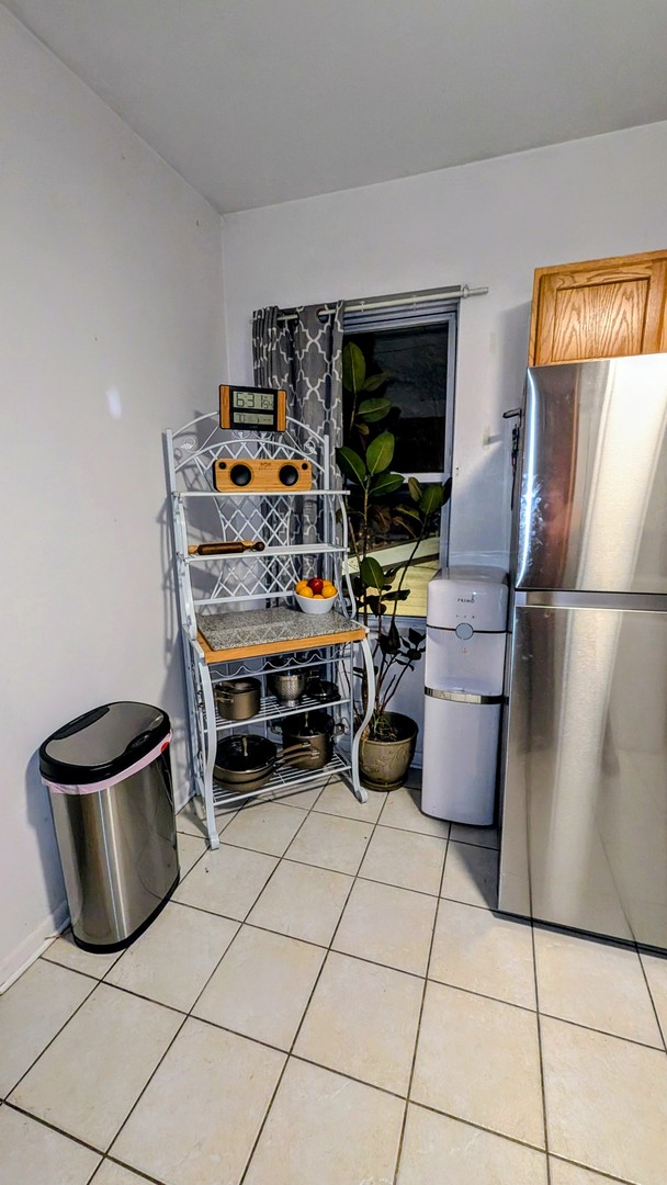 3707 W CULLOM Avenue #1, Chicago, IL 60618