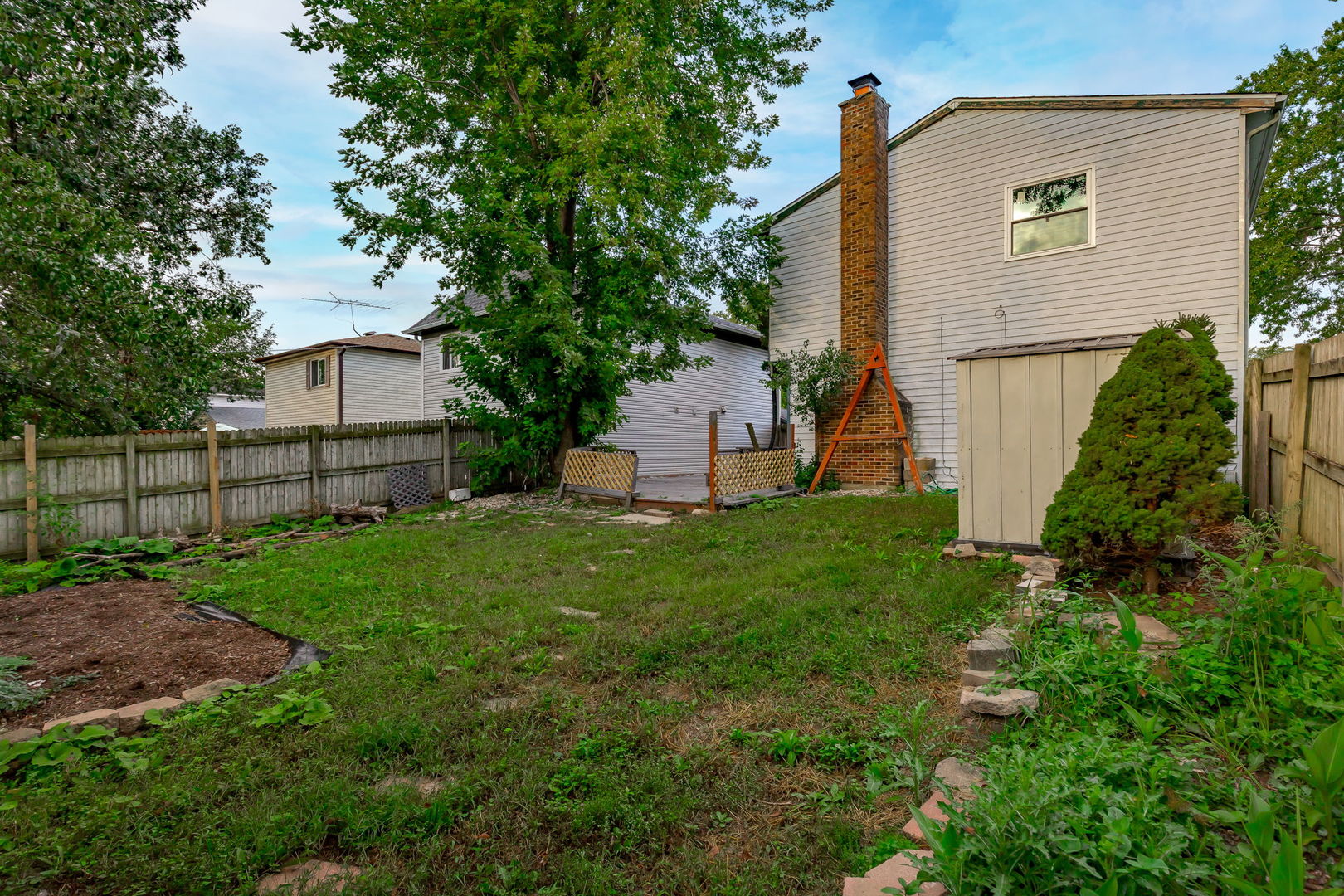 214 Far Hills Drive, Bolingbrook, IL 60440