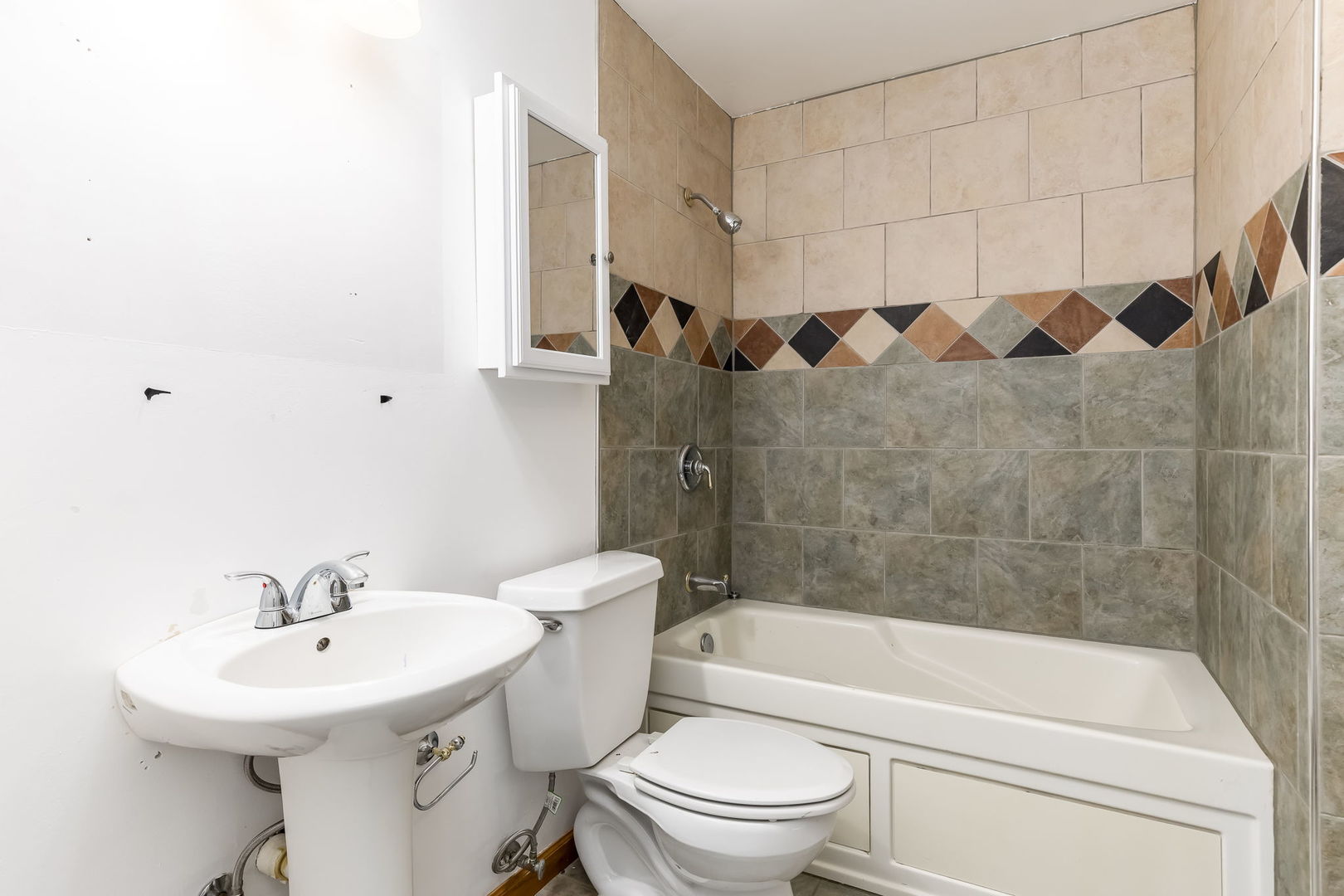 214 Far Hills Drive, Bolingbrook, IL 60440