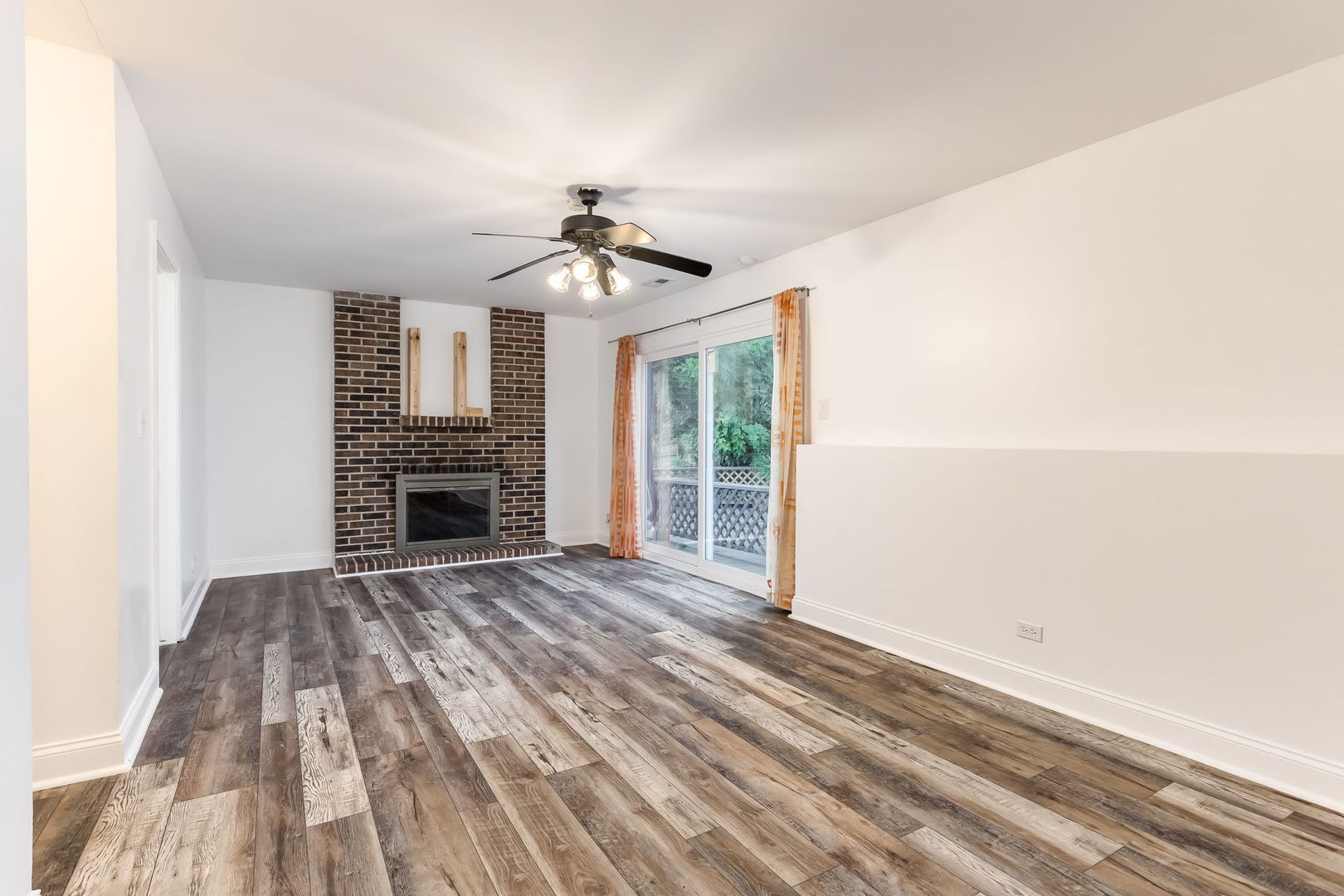 214 Far Hills Drive, Bolingbrook, IL 60440