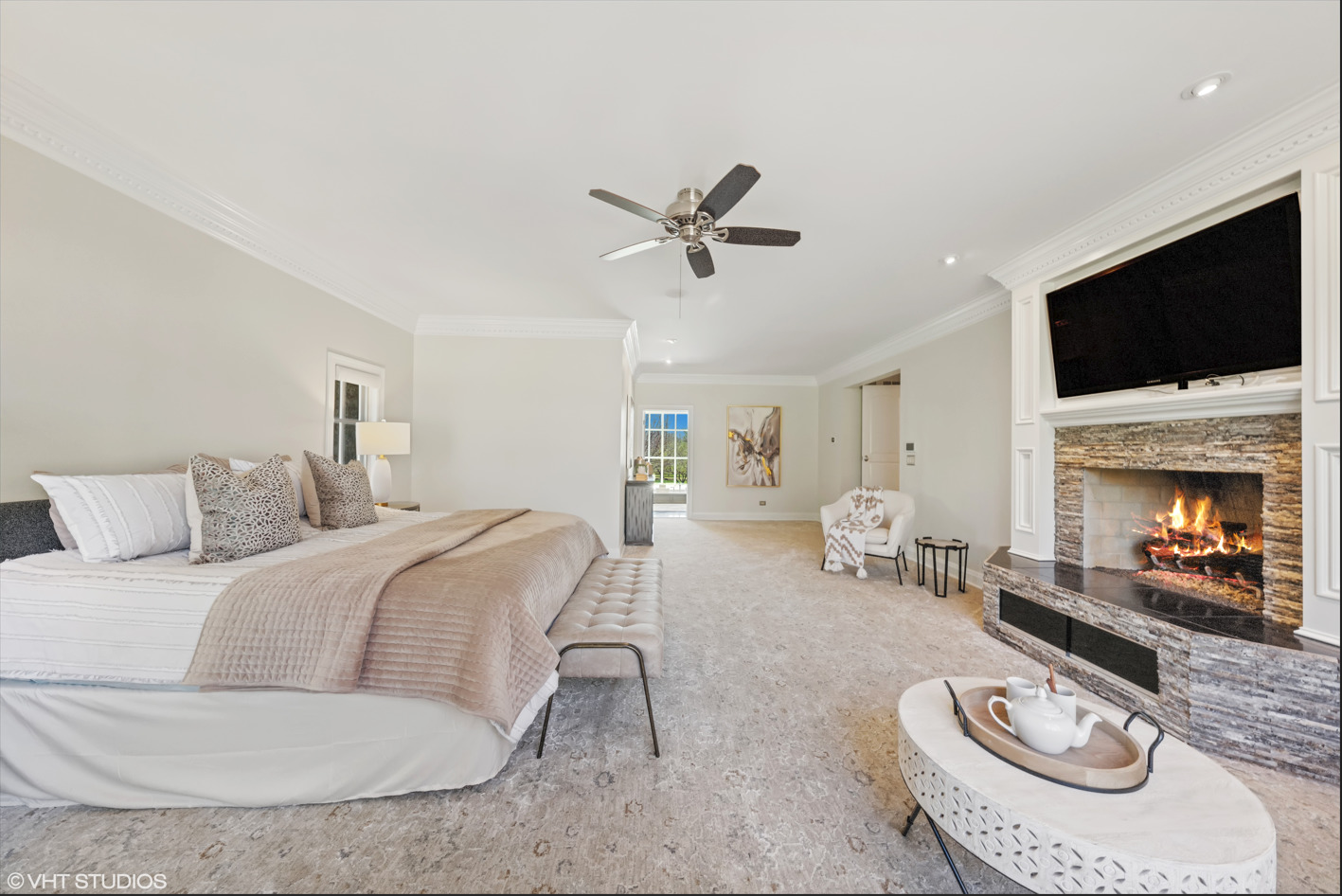 34W033 White Thorne Road, Wayne, IL 60184