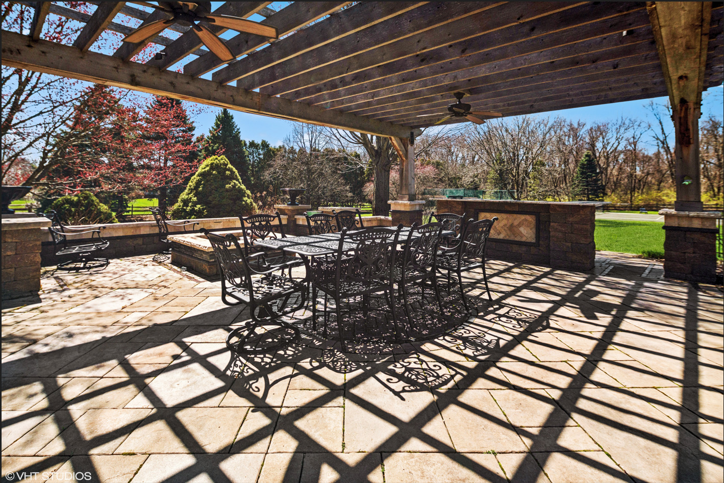 34W033 White Thorne Road, Wayne, IL 60184