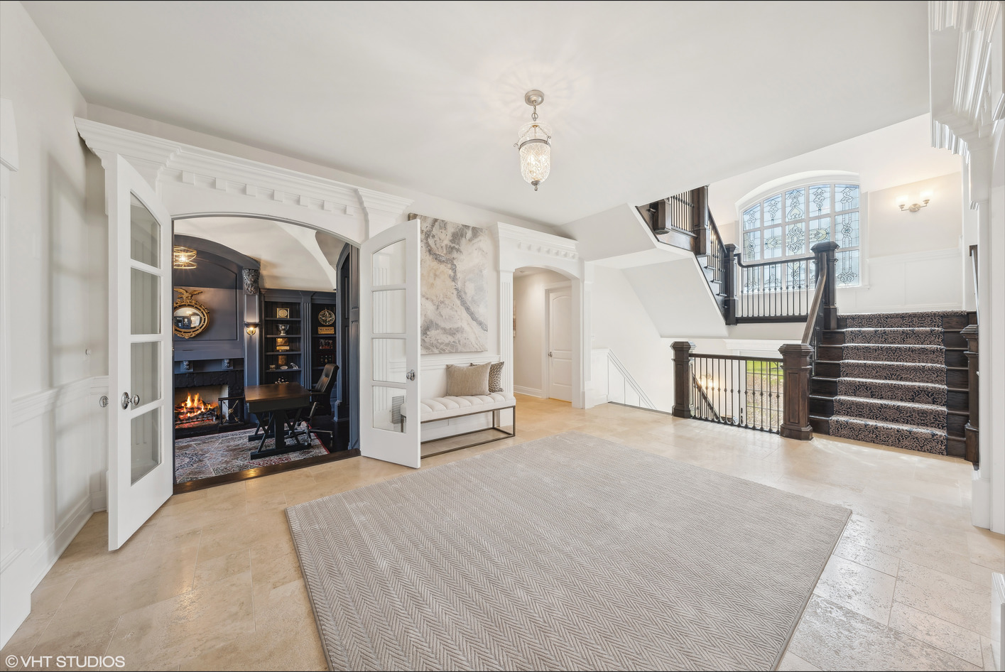 34W033 White Thorne Road, Wayne, IL 60184