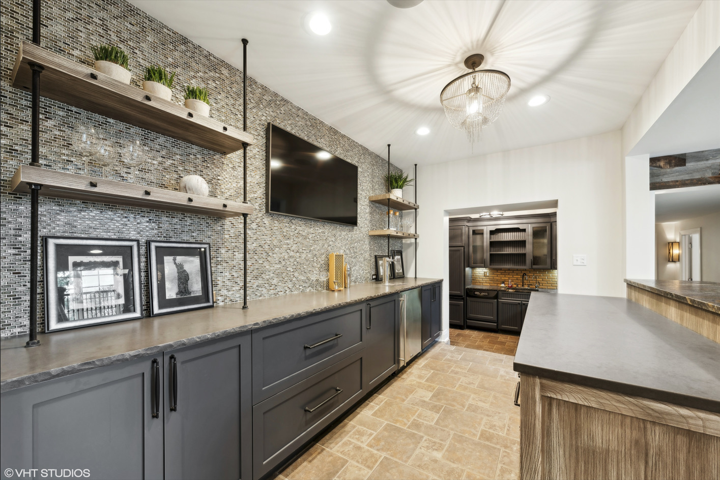 34W033 White Thorne Road, Wayne, IL 60184