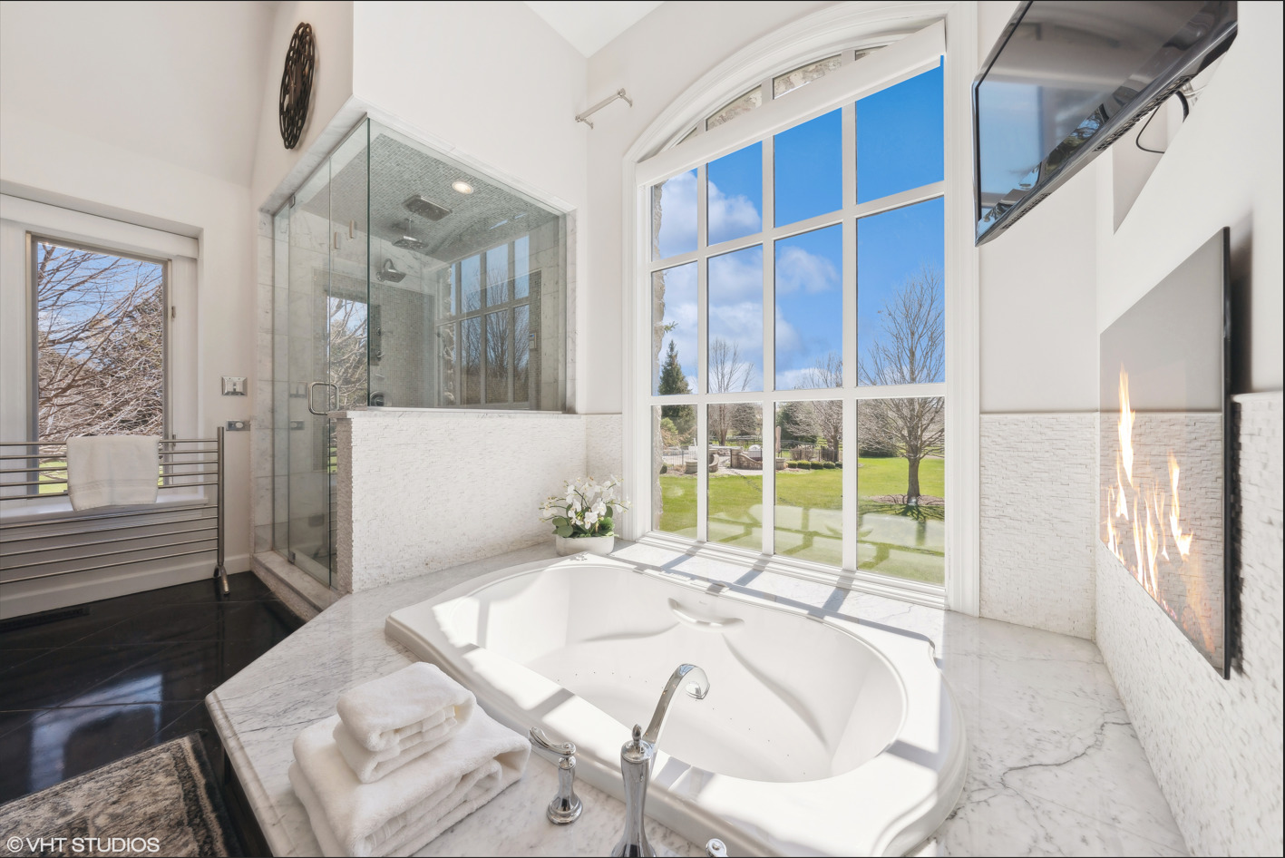 34W033 White Thorne Road, Wayne, IL 60184