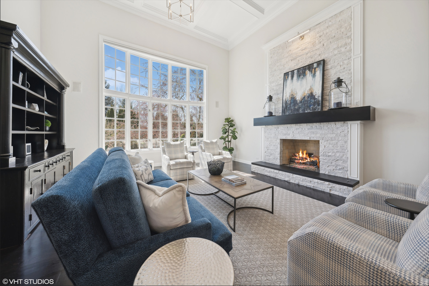 34W033 White Thorne Road, Wayne, IL 60184