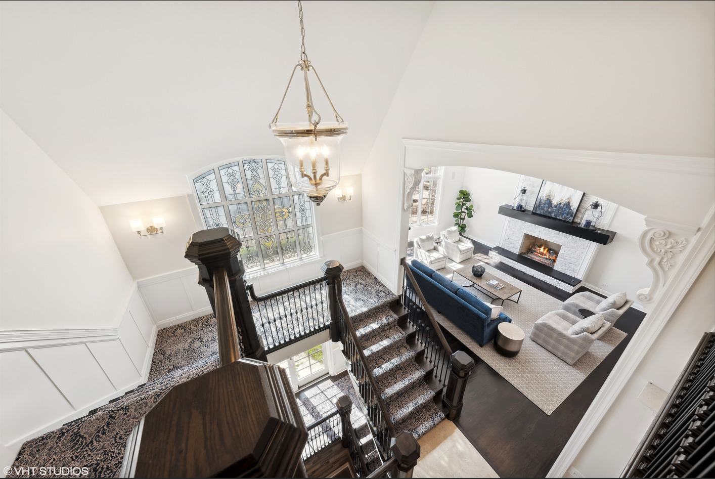 34W033 White Thorne Road, Wayne, IL 60184