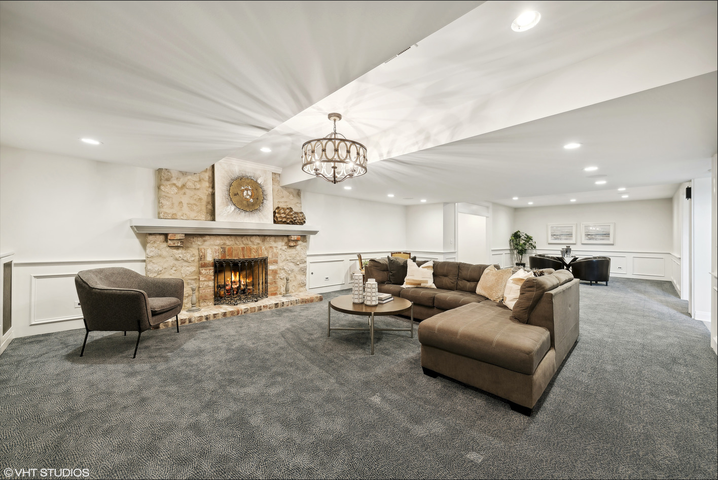 34W033 White Thorne Road, Wayne, IL 60184