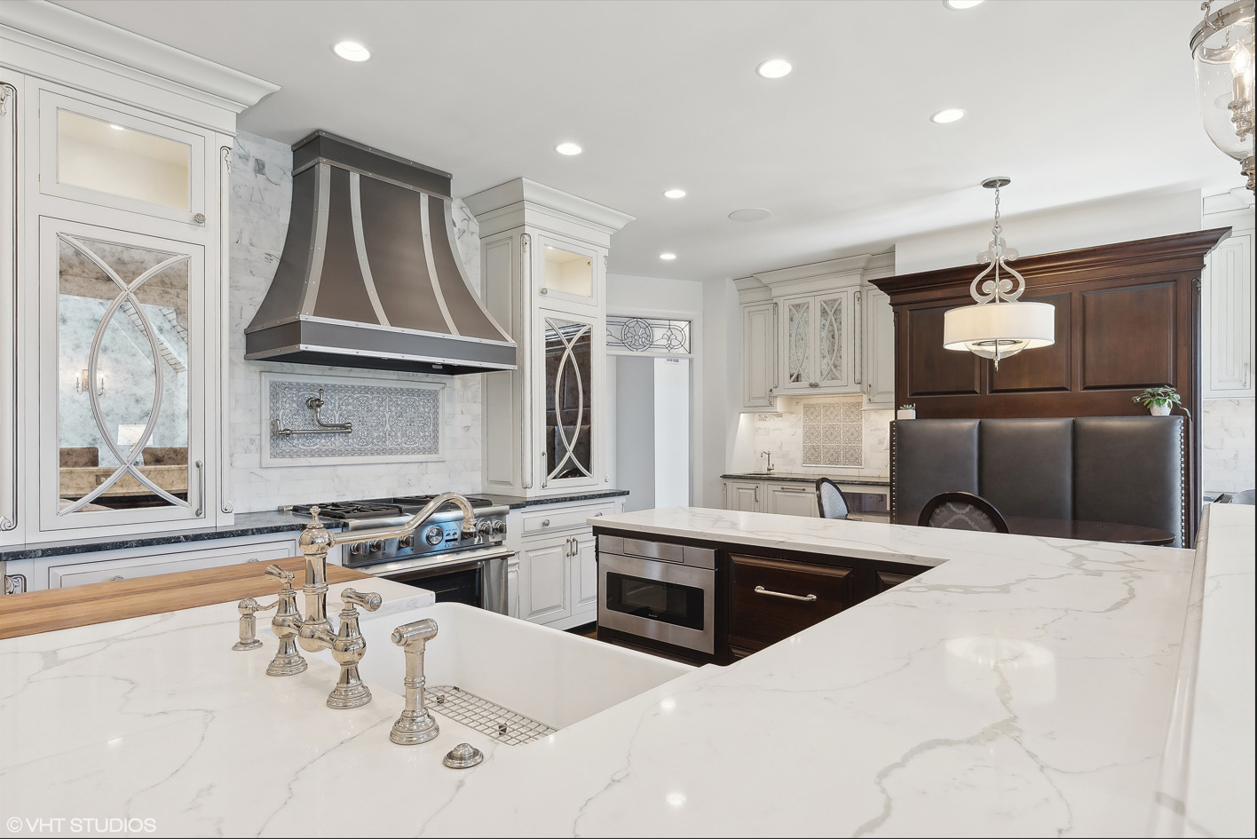 34W033 White Thorne Road, Wayne, IL 60184