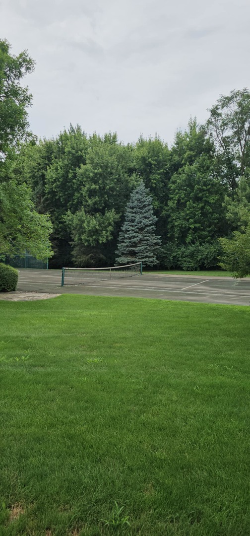 34W033 White Thorne Road, Wayne, IL 60184