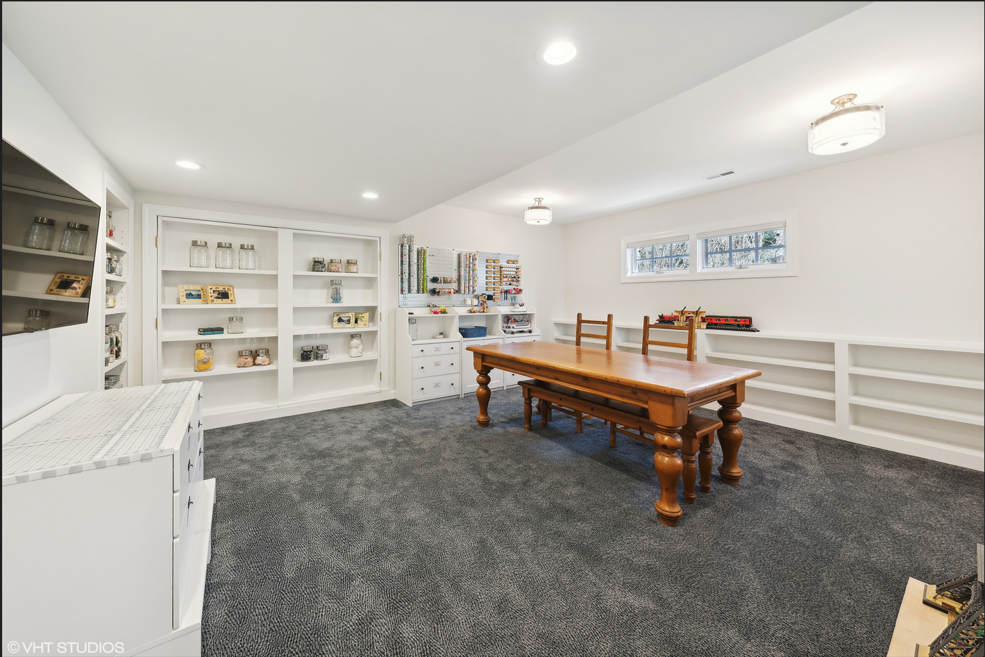 34W033 White Thorne Road, Wayne, IL 60184