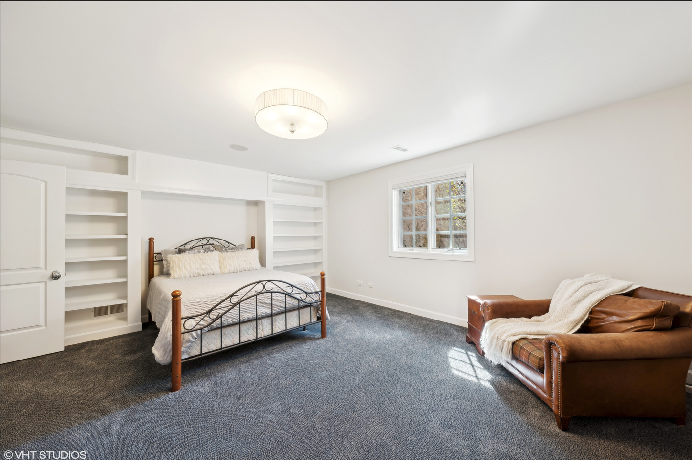 34W033 White Thorne Road, Wayne, IL 60184